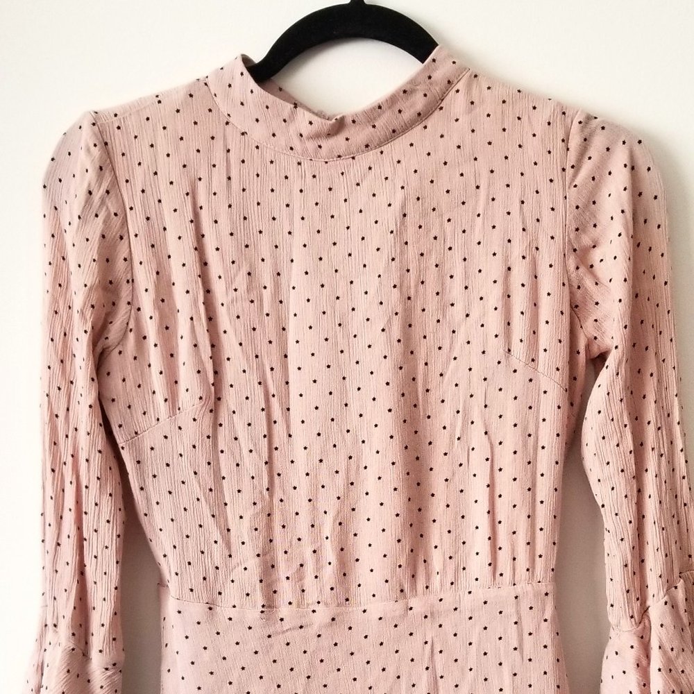 Suzy Shier Light Peach 70s Retro-Inspired Dress